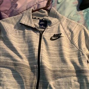 nike zip up jacket